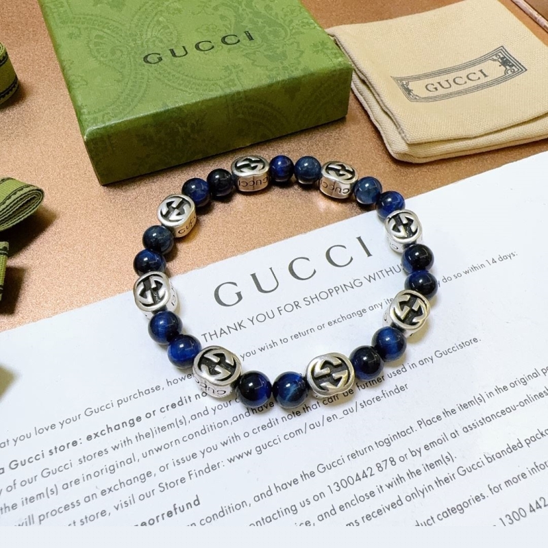 G*u*i bracelets